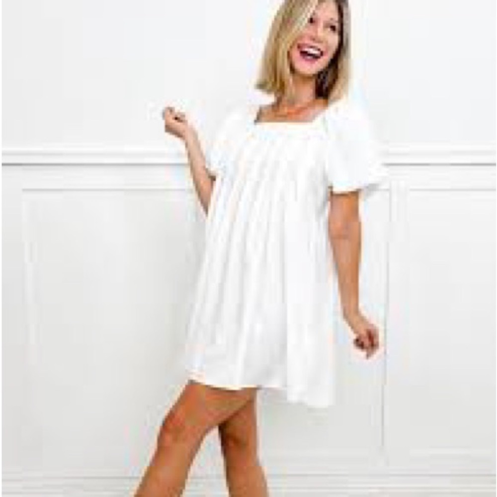 Juju Room Boutique, Pleated Pull-Over Antique White Dress,Med Weight,EUC, Size M